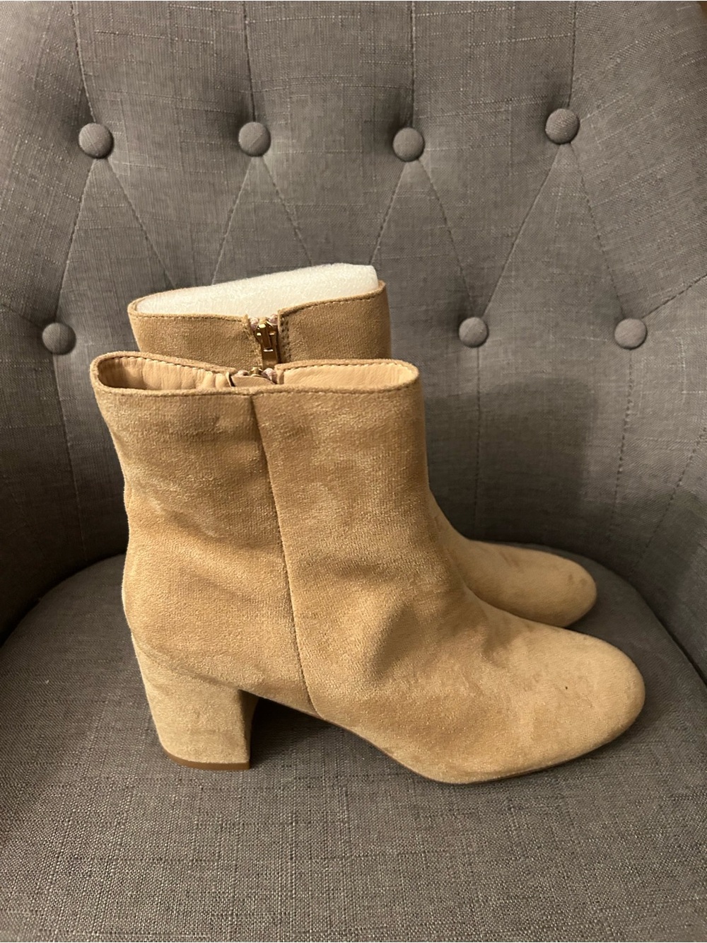 New Women’s Suede size 10 Block Heel Ankle Boots - Tan